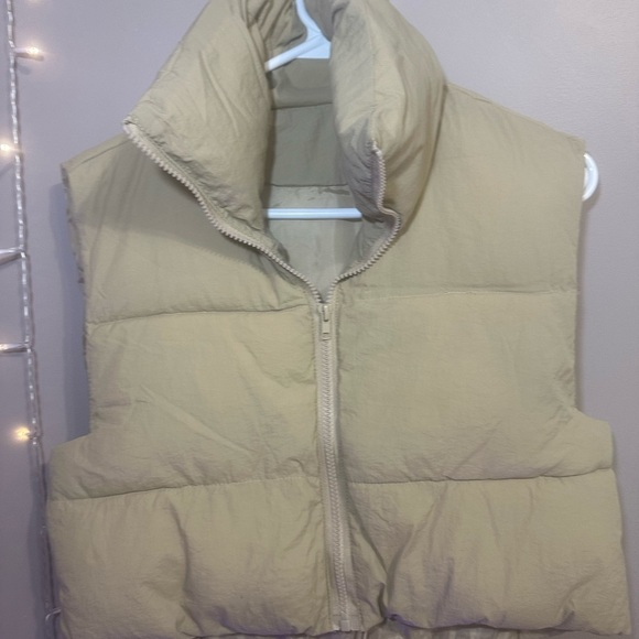 Women Puffer Jacket-Beige size small - Picture 1 of 2
